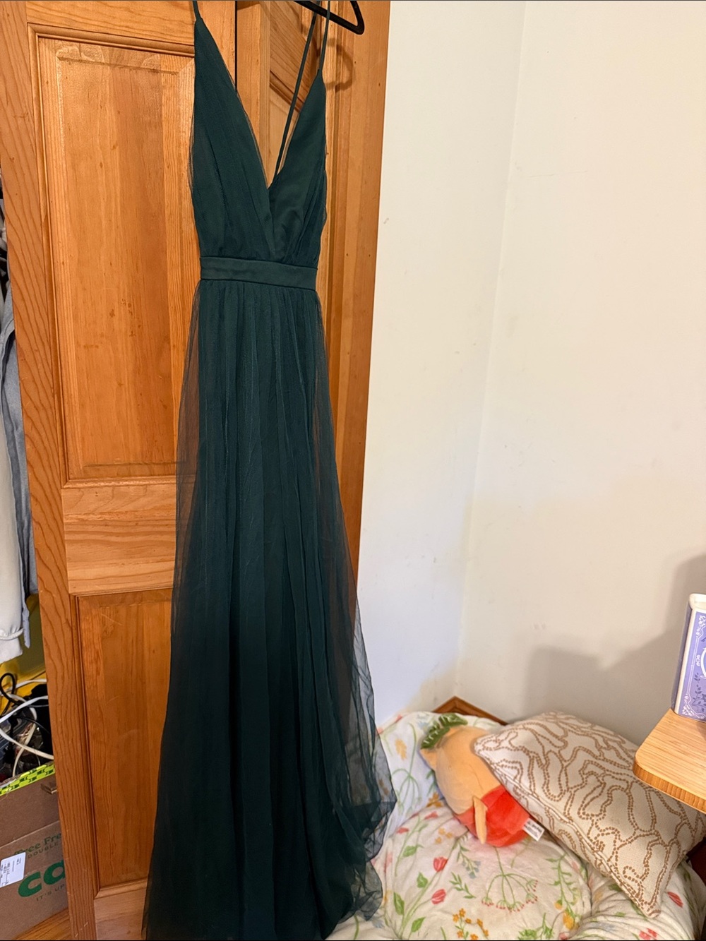 Deep Green V-Neck Maxi Tulle Dress